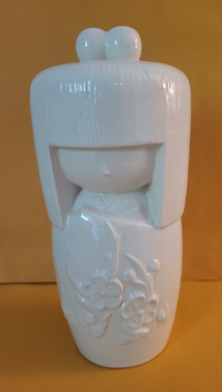 BENIHANA VTG Kokeshi 8 in Doll White Ceramic Tiki Mug Statue Curio Cute Japan